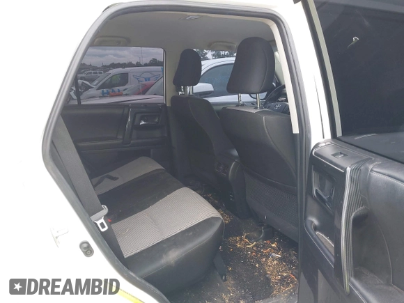 2018 Toyota 4Runner SR5 с VIN JTEZU5JR8J5187543, выставлен на аукционе IAAI как лот 42247276 с пробегом 101 405 миль миль и . История ставок и продаж доступна на DreamBid. Изображение 8.