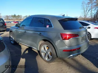 2023 Audi Q5 S line Premium Plus z VIN WA1EAAFY1P2061050, wystawiony jako IAAI lot #41598919 z przebiegiem 29 197 mil mil oraz . Historia ofert i sprzedaży dostępna na DreamBid. Obrazek 14.