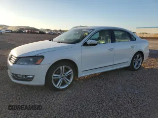 2014 Volkswagen Passat SEL Premium z VIN 1VWCN7A32EC081358, wystawiony jako Copart lot #56234195 z przebiegiem 147 383 mil mil oraz Tytuł czysty. Historia ofert i sprzedaży dostępna na DreamBid. Obrazek 1.