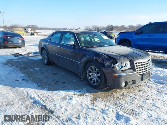 2005 Chrysler 300 with VIN 2C3AA63H65H526016, listed as a IAAI auction lot 41296420 with 136,794 mi miles. Bid and sale history available at carsss.com. Image 1.