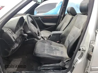 2000 Mercedes-Benz C 230/260/280/320 z VIN WDBHA29G8YA830399, wystawiony jako Copart lot #86919894 z przebiegiem 89 183 mil mil oraz Nie do naprawy • Non repairable. Historia ofert i sprzedaży dostępna na DreamBid. Obrazek 7.