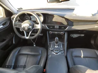 2018 Alfa Romeo Giulia with VIN ZARFAEDN6J7597695, listed as a Copart auction lot 39483903 with 45,318 mi miles. Bid and sale history available at carsss.com. Image 8.