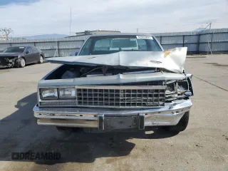 1987 GMC Caballero z VIN 3GTCW80HXHS801670, wystawiony jako Copart lot #42805895 z przebiegiem 60 195 mil mil oraz Szkody całkowita. Historia ofert i sprzedaży dostępna na DreamBid. Obrazek 5.
