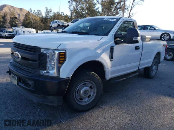 2019 Ford Super Duty F-250 SRW XL with VIN 1FTBF2B60KEF17227, listed as a Copart auction lot 87092934 with 46,550 mi miles and Salvage Title. Bid and sale history available at carsss.com. Image 1.