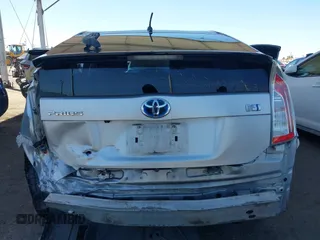 2015 Toyota Prius Four with VIN JTDKN3DU8F1999155, listed as a IAAI auction lot 41852226 with 415,013 mi miles. Bid and sale history available at carsss.com. Image 16.