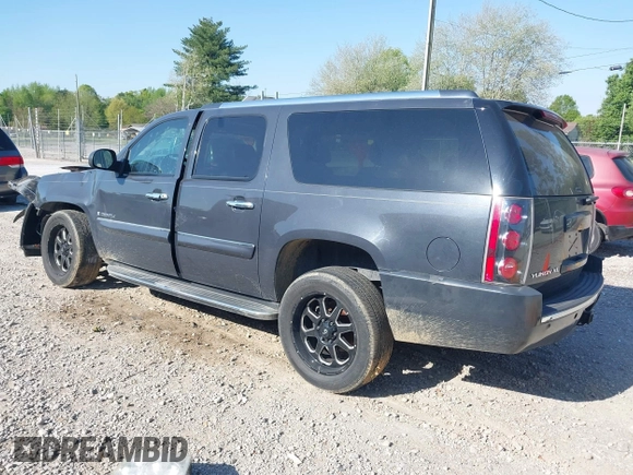 2008 GMC Yukon XL z VIN 1GKFK668X8J197029, wystawiony jako IAAI lot #42052242 z przebiegiem 193 928 mil mil oraz . Historia ofert i sprzedaży dostępna na DreamBid. Obrazek 3.