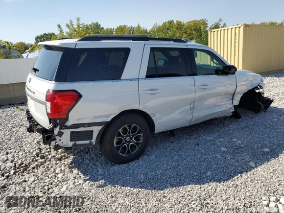 2023 Ford Expedition XL with VIN 1FMJU1G85PEA19176, listed as a Copart auction lot 70658624 with 16,243 mi miles and Salvage Title. Bid and sale history available at carsss.com. Image 3.