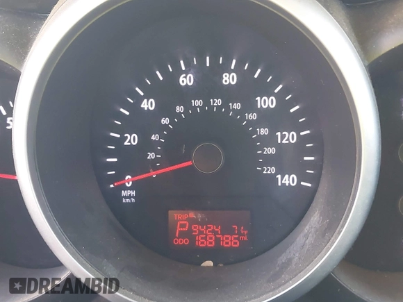 2013 Kia Soul ! with VIN KNDJT2A69D7535013, listed as a IAAI auction lot 41809958 with 168,786 mi miles. Bid and sale history available at carsss.com. Image 7.