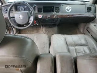2007 Mercury Grand Marquis LS z VIN 2MEFM75V77X639871, wystawiony jako Copart lot #51816205 z przebiegiem 207 440 mil mil oraz Tytuł czysty. Historia ofert i sprzedaży dostępna na DreamBid. Obrazek 8.