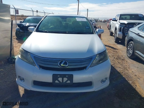 2010 Lexus HS 250h with VIN JTHBB1BA3A2001808, listed as a IAAI auction lot 41607862 with NaN miles. Bid and sale history available at carsss.com. Image 13.