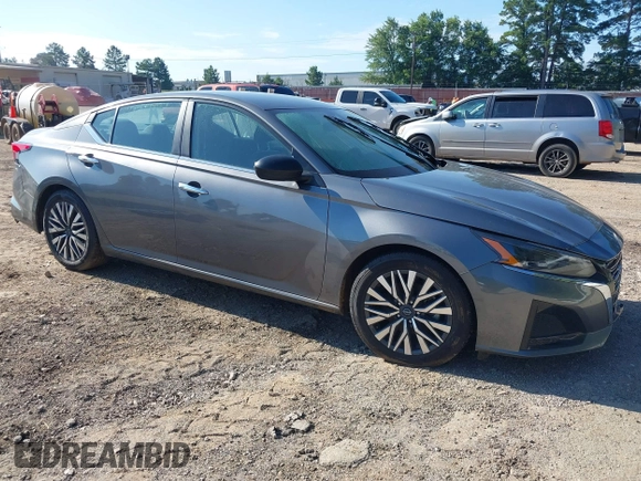 2024 Nissan Altima SV with VIN 1N4BL4DV4RN317704, listed as a IAAI auction lot 42573325 with Not provided miles and . Bid and sale history available at DreamBid. Image 1.