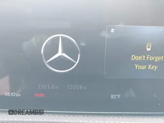 2025 Mercedes-Benz CLA 250 z VIN W1K5J4GB3SN516138, wystawiony jako IAAI lot #41903335 z przebiegiem 12 318 mil mil oraz . Historia ofert i sprzedaży dostępna na DreamBid. Obrazek 15.