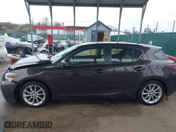 2013 Lexus CT 200h with VIN JTHKD5BH0D2167996, listed as a IAAI auction lot 41955293 with 200,378 mi miles and . Bid and sale history available at DreamBid. Image 14.