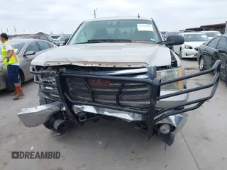 2008 GMC Sierra 1500 SLE1 с VIN 2GTEK13J081272039, выставлен на аукционе IAAI как лот 42261690 с пробегом 210 615 миль миль и . История ставок и продаж доступна на DreamBid. Изображение 12.