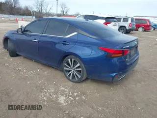 2019 Nissan Altima SR with VIN 1N4BL4CV8KC242508, listed as a IAAI auction lot 41704650 with 121,362 mi miles and . Bid and sale history available at carsss.com. Image 3.