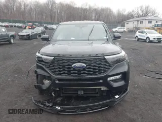 2022 Ford Explorer ST-Line with VIN 1FMSK8KH5NGA77560, listed as a IAAI auction lot 41952142 with 44,856 mi miles. Bid and sale history available at carsss.com. Image 12.