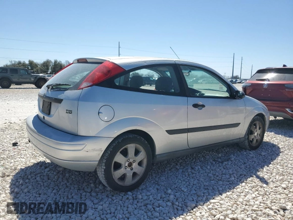 2001 Ford Focus ZX3 z VIN 3FAFP313X1R243418, wystawiony jako Copart lot #48558175 z przebiegiem 43 257 mil mil oraz Szkoda całkowita • Salvage title. Historia ofert i sprzedaży dostępna na DreamBid. Obrazek 3.