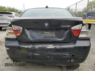 2008 BMW 3 Series 328i z VIN WBAVA37518NL18257, wystawiony jako Copart lot #53788785 z przebiegiem 144 704 mil mil oraz Szkoda całkowita • Salvage title. Historia ofert i sprzedaży dostępna na DreamBid. Obrazek 6.