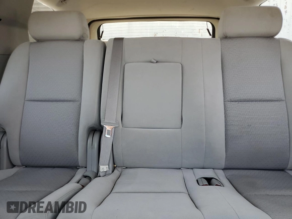 2009 GMC Yukon SLE 3SB z VIN 1GKFK23009R215418, wystawiony jako Copart lot #60643845 z przebiegiem 161 042 mil mil oraz Czysty tytuł • Clean title. Historia ofert i sprzedaży dostępna na DreamBid. Obrazek 10.