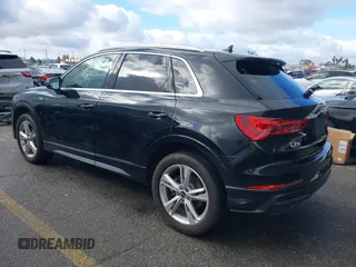 2022 Audi Q3 S line Premium z VIN WA1DECF32N1003662, wystawiony jako IAAI lot #41581740 z przebiegiem 29 980 mil mil oraz . Historia ofert i sprzedaży dostępna na DreamBid. Obrazek 3.