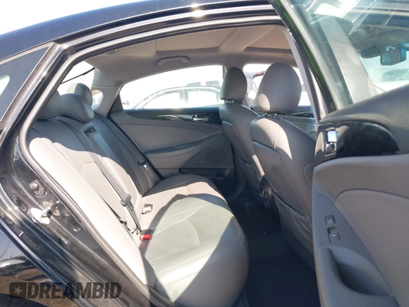 2014 Hyundai Sonata SE with VIN 5NPEC4AC2EH892551, listed as a IAAI auction lot 42016536 with 134,043 mi miles and . Bid and sale history available at DreamBid. Image 8.