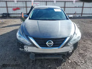 2018 Nissan Altima 2.5 SR with VIN 1N4AL3APXJC123240, listed as a IAAI auction lot 41808689 with 111,920 mi miles. Bid and sale history available at carsss.com. Image 13.