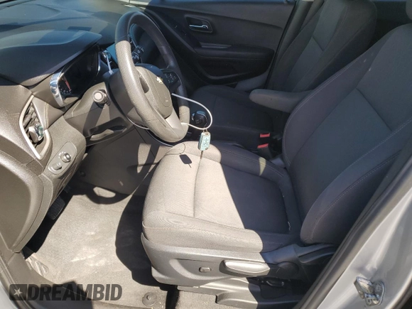2017 Chevrolet Trax LT with VIN 3GNCJPSBXHL229485, listed as a Copart auction lot 48957505 with 73,141 mi miles and Salvage Title. Bid and sale history available at carsss.com. Image 7.