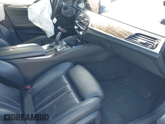 2019 BMW 5 Series 530i xDrive with VIN WBAJA7C54KWW40517, listed as a IAAI auction lot 41427443 with 51,028 mi miles. Bid and sale history available at carsss.com. Image 5.