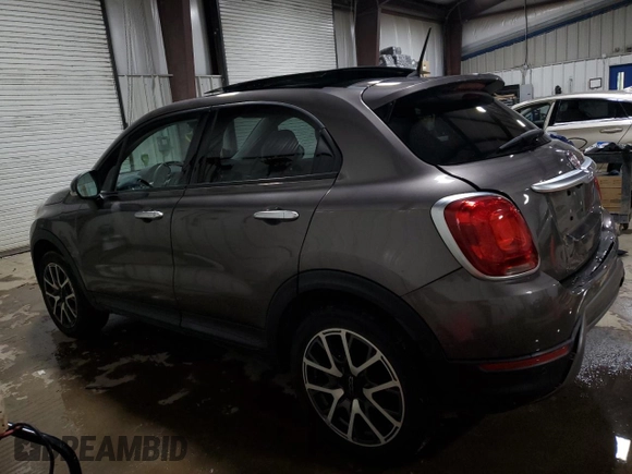 2016 FIAT 500X Trekking Plus с VIN ZFBCFYET6GP411632, выставлен на аукционе Copart как лот 43540735 с пробегом 87 608 миль миль и Списание • Salvage title. История ставок и продаж доступна на DreamBid. Изображение 2.