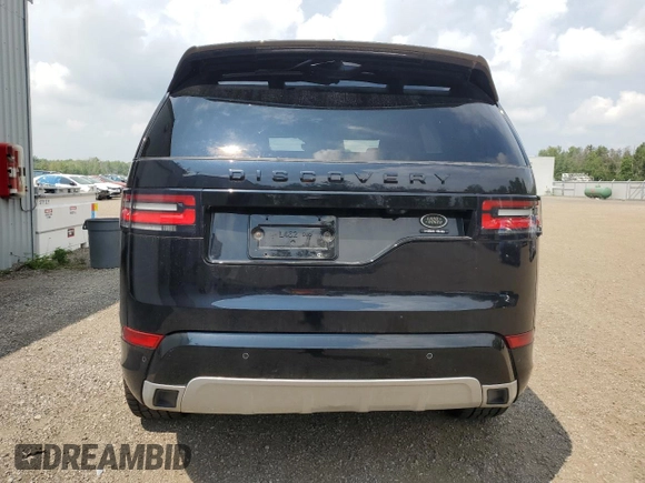 2017 Land Rover Discovery HSE Luxury with VIN SALRHBBV1HA026657, listed as a Copart auction lot 64478634 with 31,050 mi miles and Non Repairable. Bid and sale history available at carsss.com. Image 6.
