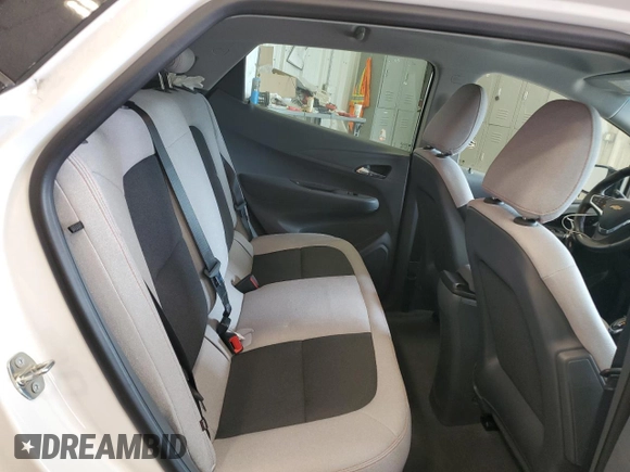 2020 Chevrolet Bolt EV LT z VIN 1G1FY6S00L4118381, wystawiony jako Copart lot #58936645 z przebiegiem 29 539 mil mil oraz Nie do naprawy • Non repairable. Historia ofert i sprzedaży dostępna na DreamBid. Obrazek 10.