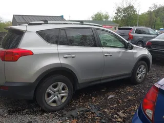 2015 Toyota RAV4 LE with VIN JTMBFREV7FJ023746, listed as a IAAI auction lot 42197974 with 113,655 mi miles and . Bid and sale history available at DreamBid. Image 14.