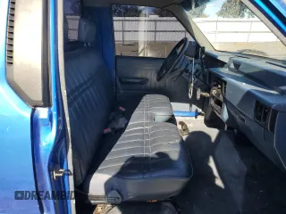 1992 Mitsubishi Mighty Max z VIN JA7FL24W9NP015815, wystawiony jako Copart lot #79803754 z przebiegiem 170 580 mil mil oraz Szkody całkowita. Historia ofert i sprzedaży dostępna na DreamBid. Obrazek 11.