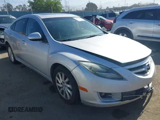 2012 Mazda 6 i Touring Plus z VIN 1YVHZ8EH3C5M33822, wystawiony jako IAAI lot #42323901 z przebiegiem 116 086 mil mil oraz . Historia ofert i sprzedaży dostępna na DreamBid. Obrazek 1.