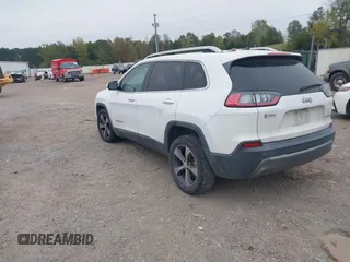 2019 Jeep Cherokee Limited z VIN 1C4PJLDB8KD195916, wystawiony jako IAAI lot #40787056 z przebiegiem 147 047 mil mil oraz . Historia ofert i sprzedaży dostępna na DreamBid. Obrazek 3.