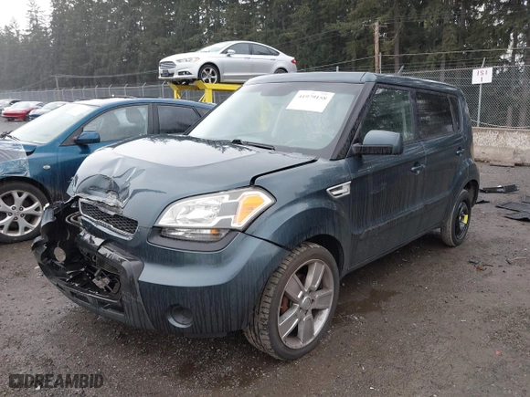 2011 Kia Soul + with VIN KNDJT2A2XB7279023, listed as a IAAI auction lot 41979158 with 178,573 mi miles. Bid and sale history available at carsss.com. Image 18.