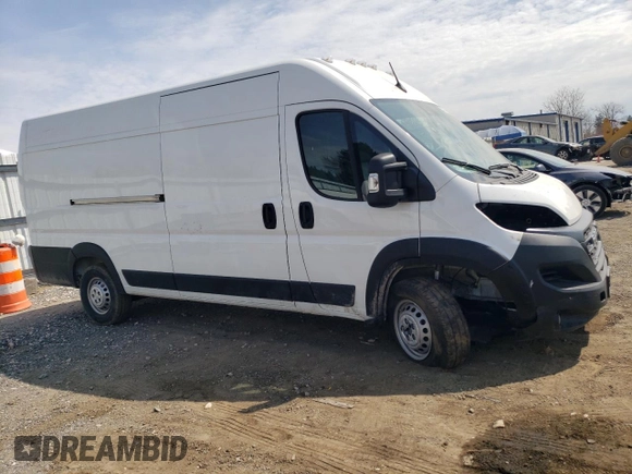 2025 Ram ProMaster Cargo Tradesman with VIN 3C6MRVJG9SE517735, listed as a Copart auction lot 51207475 with 9,208 mi miles and Clean Title. Bid and sale history available at DreamBid. Image 4.