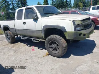 2003 Chevrolet Silverado 1500 LS z VIN 2GCEK19T231308220, wystawiony jako IAAI lot #42677620 z przebiegiem Nie podano mil oraz . Historia ofert i sprzedaży dostępna na DreamBid. Obrazek 1.