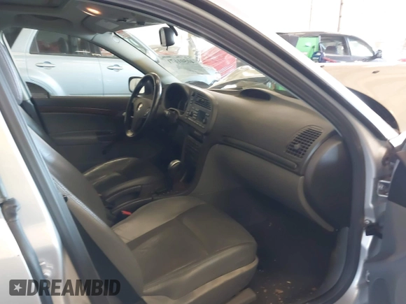 2006 Saab 9-3 z VIN YS3FD49Y361000861, wystawiony jako IAAI lot #40501671 z przebiegiem 139 391 mil mil oraz . Historia ofert i sprzedaży dostępna na DreamBid. Obrazek 5.