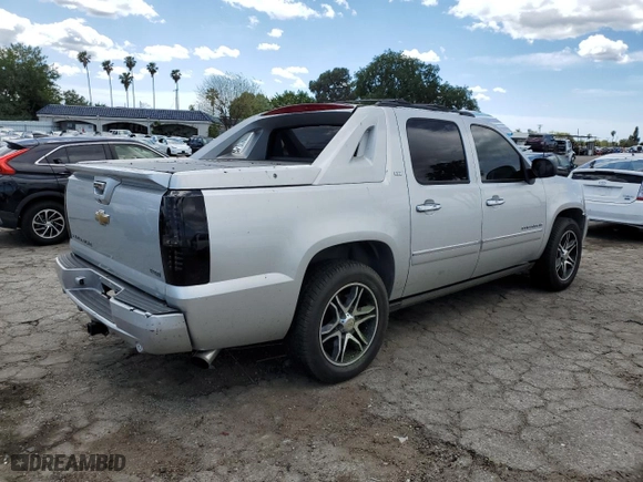 2011 Chevrolet Avalanche LTZ with VIN 3GNMCGE02BG305032, listed as a Copart auction lot 50934315 with 175,955 mi miles and Clean Title. Bid and sale history available at carsss.com. Image 3.