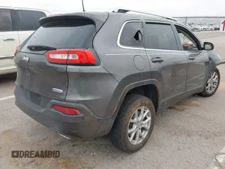 2018 Jeep Cherokee Latitude Plus with VIN 1C4PJLLX7JD524181, listed as a IAAI auction lot 42260205 with Not provided miles and . Bid and sale history available at DreamBid. Image 4.