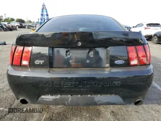 2001 Ford Mustang GT Deluxe with VIN 1FAFP42X71F163143, listed as a Copart auction lot 81133184 with 132,716 mi miles and Salvage Title. Bid and sale history available at carsss.com. Image 6.