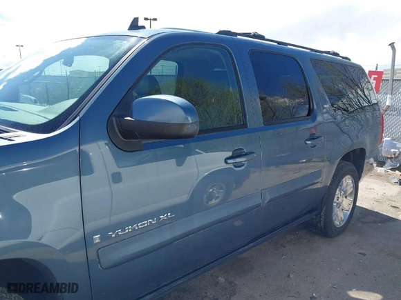 2008 GMC Yukon XL Commercial with VIN 1GKFK163X8J238038, listed as a IAAI auction lot 41948195 with 53,475 mi miles. Bid and sale history available at carsss.com. Image 6.