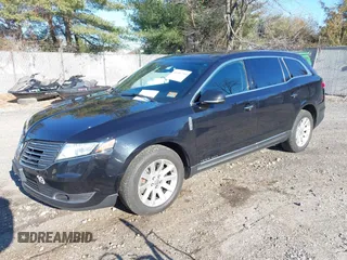 2019 Lincoln MKT with VIN 2LMHJ5NK1KBL04320, listed as a IAAI auction lot 41106755 with 174,362 mi miles and . Bid and sale history available at DreamBid. Image 20.