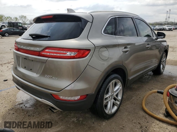 2017 Lincoln MKC Reserve with VIN 5LMCJ3D91HUL35558, listed as a Copart auction lot 53739575 with 188,577 mi miles and Salvage title. Bid and sale history available at DreamBid. Image 3.