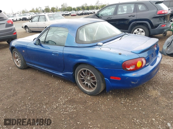 1999 Mazda MX-5 Miata with VIN JM1NB3539X0130910, listed as a IAAI auction lot 42175118 with 91,570 mi miles and . Bid and sale history available at DreamBid. Image 3.