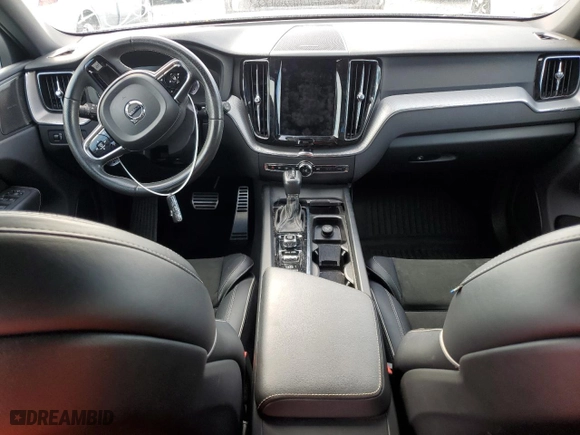 2019 Volvo XC60 R-Design with VIN LYVA22RM8KB298948, listed as a Copart auction lot 73888114 with 0 mi miles and Non Repairable. Bid and sale history available at carsss.com. Image 8.