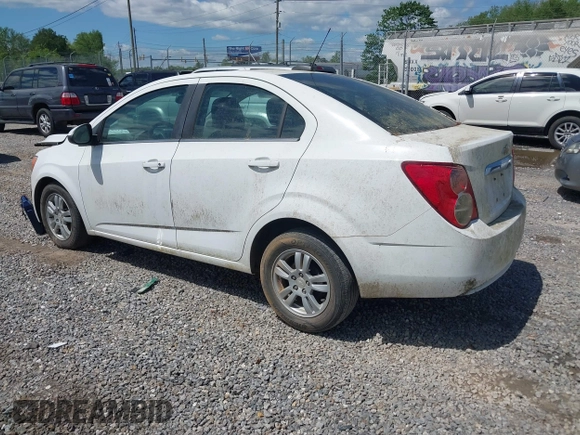2015 Chevrolet Sonic LT with VIN 1G1JC5SH2F4140332, listed as a IAAI auction lot 42197626 with 105,850 mi miles and . Bid and sale history available at DreamBid. Image 3.