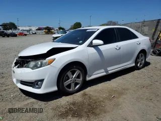 2014 Toyota Camry L with VIN 4T1BF1FK8EU868801, listed as a Copart auction lot 54106625 with 109,708 mi miles and Salvage Title. Bid and sale history available at carsss.com. Image 1.