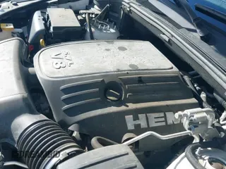 2023 Dodge Durango R/T Plus z VIN 1C4SDHCT5PC553205, wystawiony jako IAAI lot #41740140 z przebiegiem 63 083 mil mil oraz . Historia ofert i sprzedaży dostępna na DreamBid. Obrazek 19.